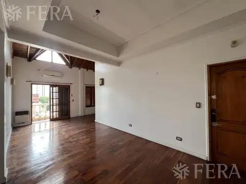 Venta departamento 4 ambientes con balcón  en Wilde