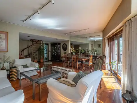 Departamento 5 ambientes con 4 baños