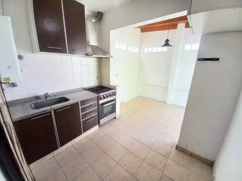 Depto Tipo Casa en Venta en Olivos, USD 115.000