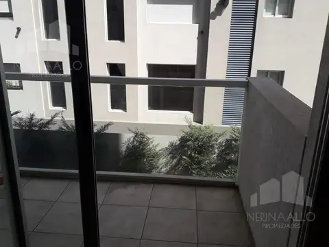 Departamento en Alquiler con 1 cocheras