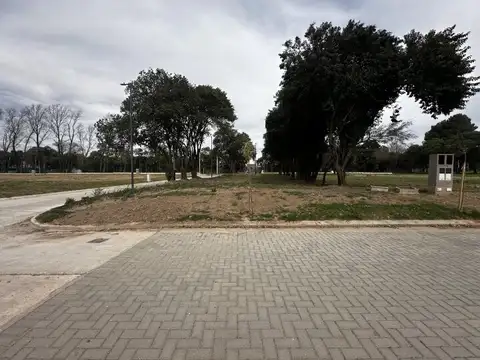 Lote en venta en Calandria II