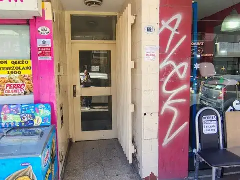 Oficina 5 ambientes con 2 baños