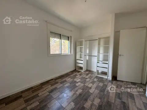 Exc. Depto. 3 Amb. Reciclado a Nuevo, al Frente con Balcón y Buena Vista