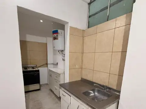 Depto Tipo Casa en Venta en Flores, USD 110.000