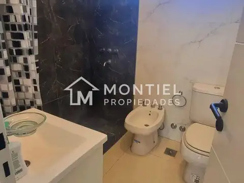 Casa Triplex  en Venta en Ciudad Jardin, Tres de Febrero, G.B.A. Zona Oeste