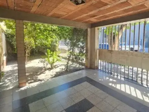 Casa en Venta en Lanús, USD 80.000