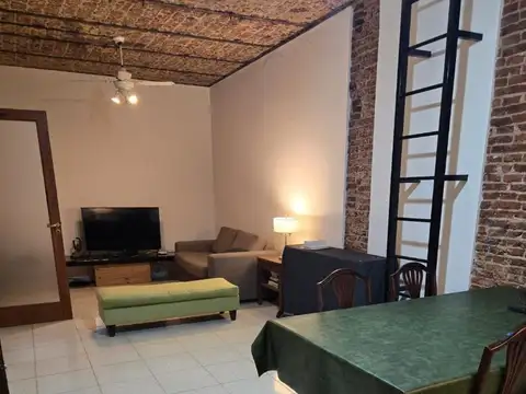Depto Tipo Casa 3 ambientes con 2 baños
