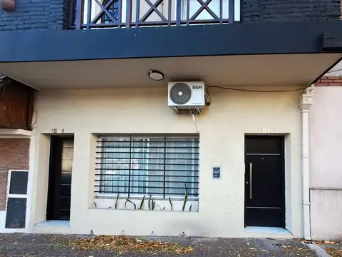 Depto Tipo Casa en Venta de Monoambiente