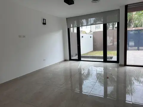 Casa en Venta en Castelar Norte, USD 1.190.000