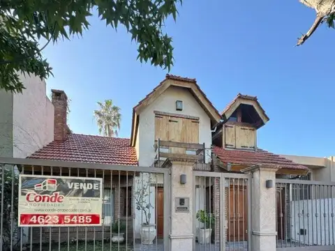 Chalet de 4 ambientes - Castelar Norte