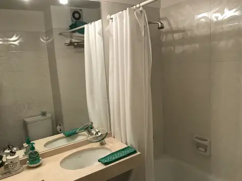 Crámer 1800, Piso 9