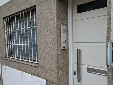 Depto Tipo Casa en Venta en Olivos, USD 79.000