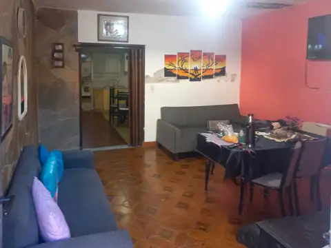 Depto Tipo Casa en Venta 41 años