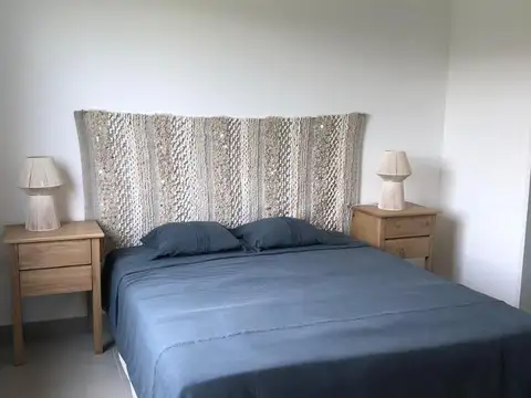 Casa en Venta en Garin, USD 155.000