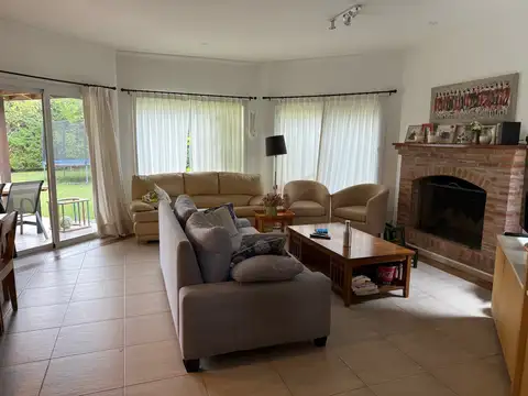 Casa en Venta en Barrancas de San José, USD 350.000