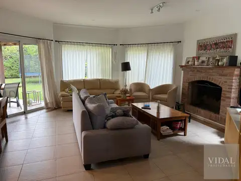 Casa en Venta en Barrancas de San José, USD 350.000
