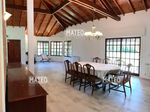Casa en Venta con 1 cochera