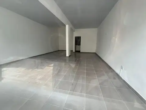 Local en Alquiler en Zarate, $ 1.200.000