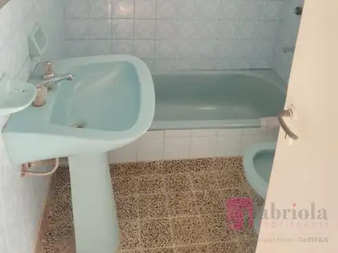 Depto Tipo Casa en Alquiler en Quilmes, $ 500.000