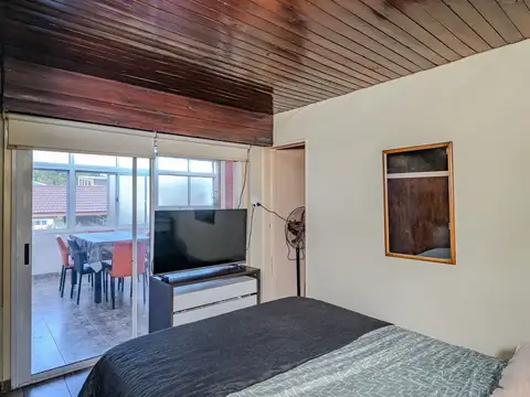 Depto Tipo Casa en Venta en Villa Pueyrredon, USD 142.000