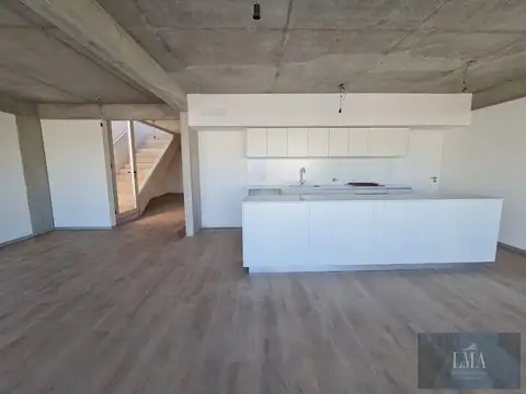 Departamento 4 ambientes con 3 baños