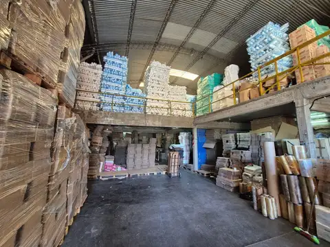 Galpon en Venta en Jose Leon Suarez, USD 250.000