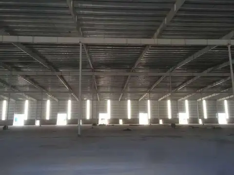 Galpon en Alquiler 180  mts Fondo