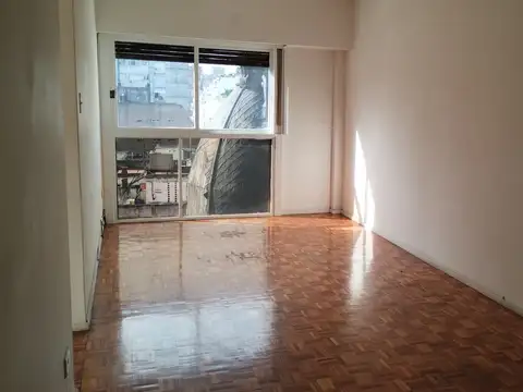 Uruguay 200, Piso 12