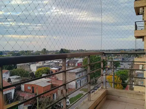 VENTA DEPARTAMENTO 4 AMB  SAN MIGUEL COCHERA Y BAULERA