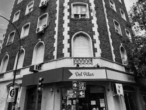 OPORTUNIDAD!! - PISO EN EL CENTRO DE LA CIUDAD - APTO USO COMERCIAL