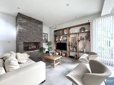 Casa en venta - 5 ambientes en Parque Leloir