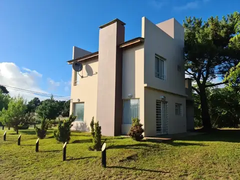 VENTA CASA 3 AMB - PARQUE Y PARRILLA - COSTA DEL ESTE - LISTA PARA HABITAR -  COSTA ATLANTICA