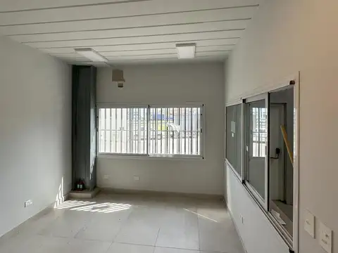 Galpon en Alquiler 20  mts Fondo