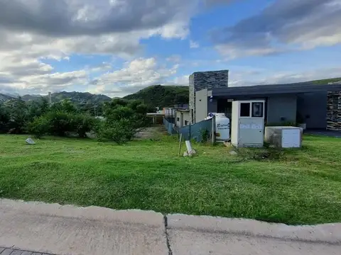 Terreno en Venta en La Calera, USD 32.000