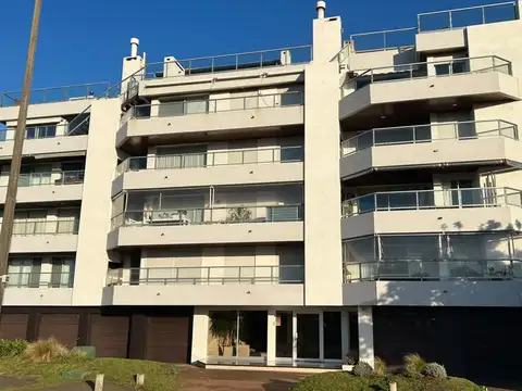 Laguna 406