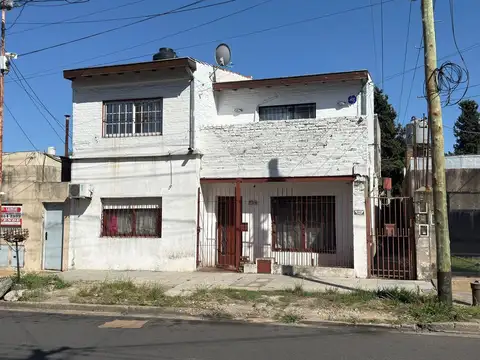 Depto Tipo Casa en Venta 26 años