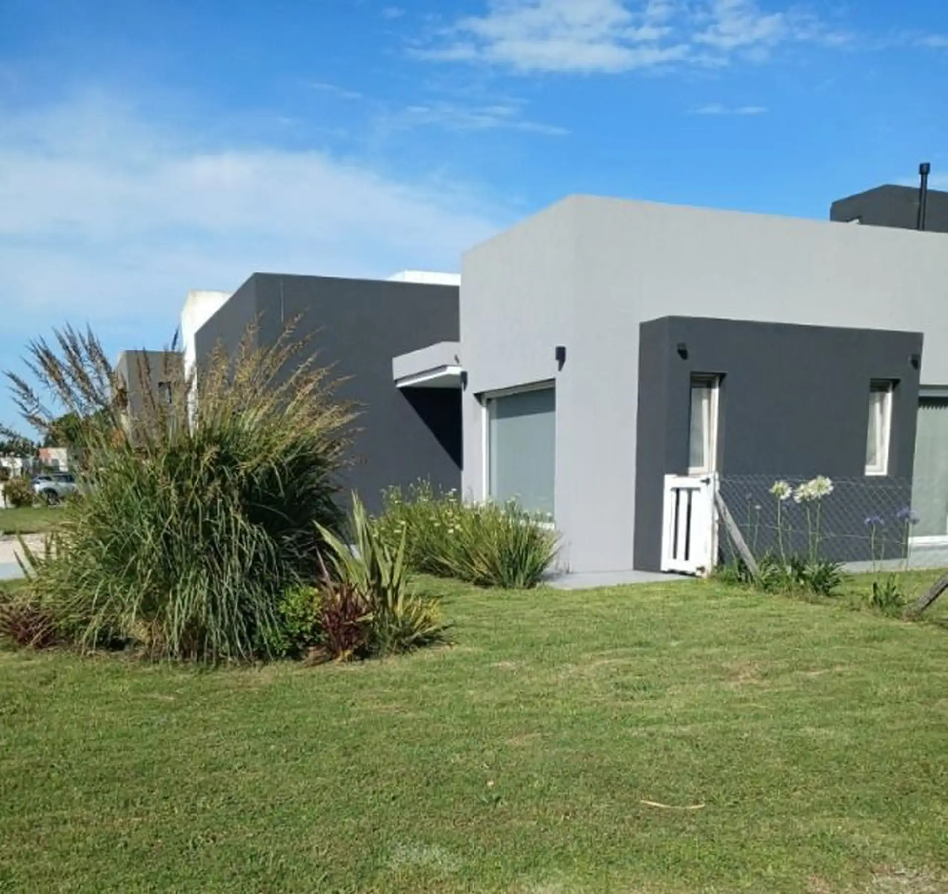 CASA 4 AMB EN BARRIO PRIVADO TIERRAS DEL MAR CON PILETA Y LOTE DE 600 M²