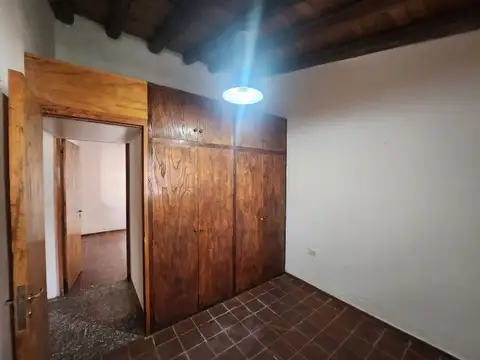 Casa 10 ambientes con 3 baños