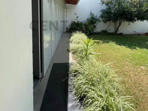 Calle 39 entre 16 y 17 1000