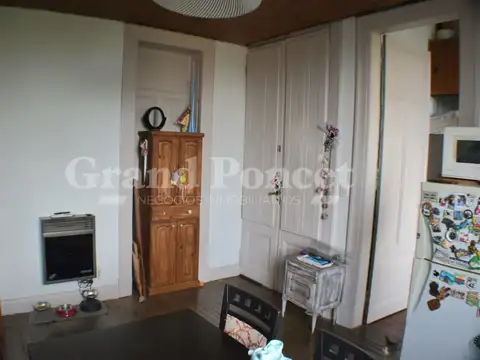 Depto Tipo Casa 6 ambientes con 2 baños