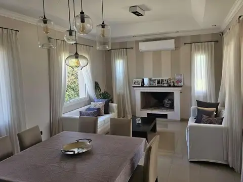 Casa en Venta al Oeste
