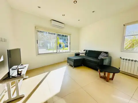 Casa en Alquiler de 3 dormitorios