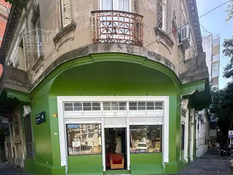 Castro 1100