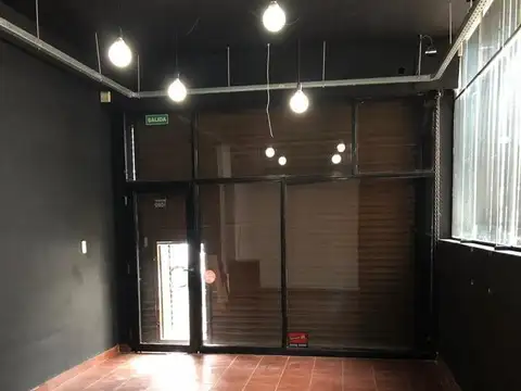 Local en Venta 40 años