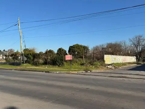 AMPLIO LOTE DE 7500 M2