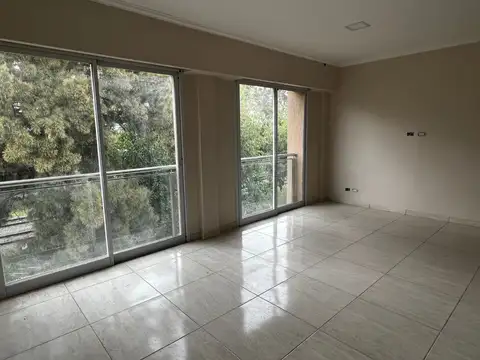 Departamento en Alquiler en Santos Lugares, $ 550.000