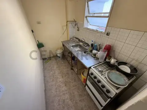 DEPARTAMENTO 2 AMBIENTES EN LINIERS CON BALCÓN FRANCÉS