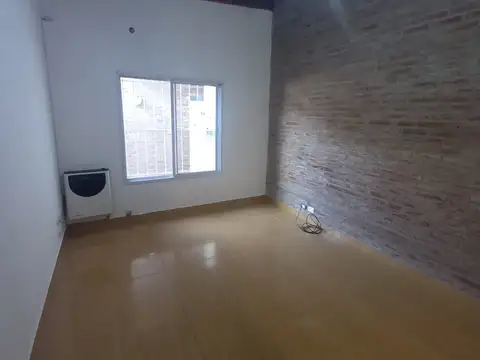 Domingo De Acassuso 5300, Piso pb