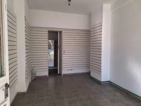 Venta de local en Villa Raffo