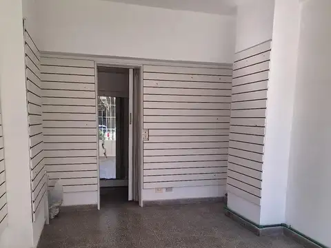 Local en Venta 50 años